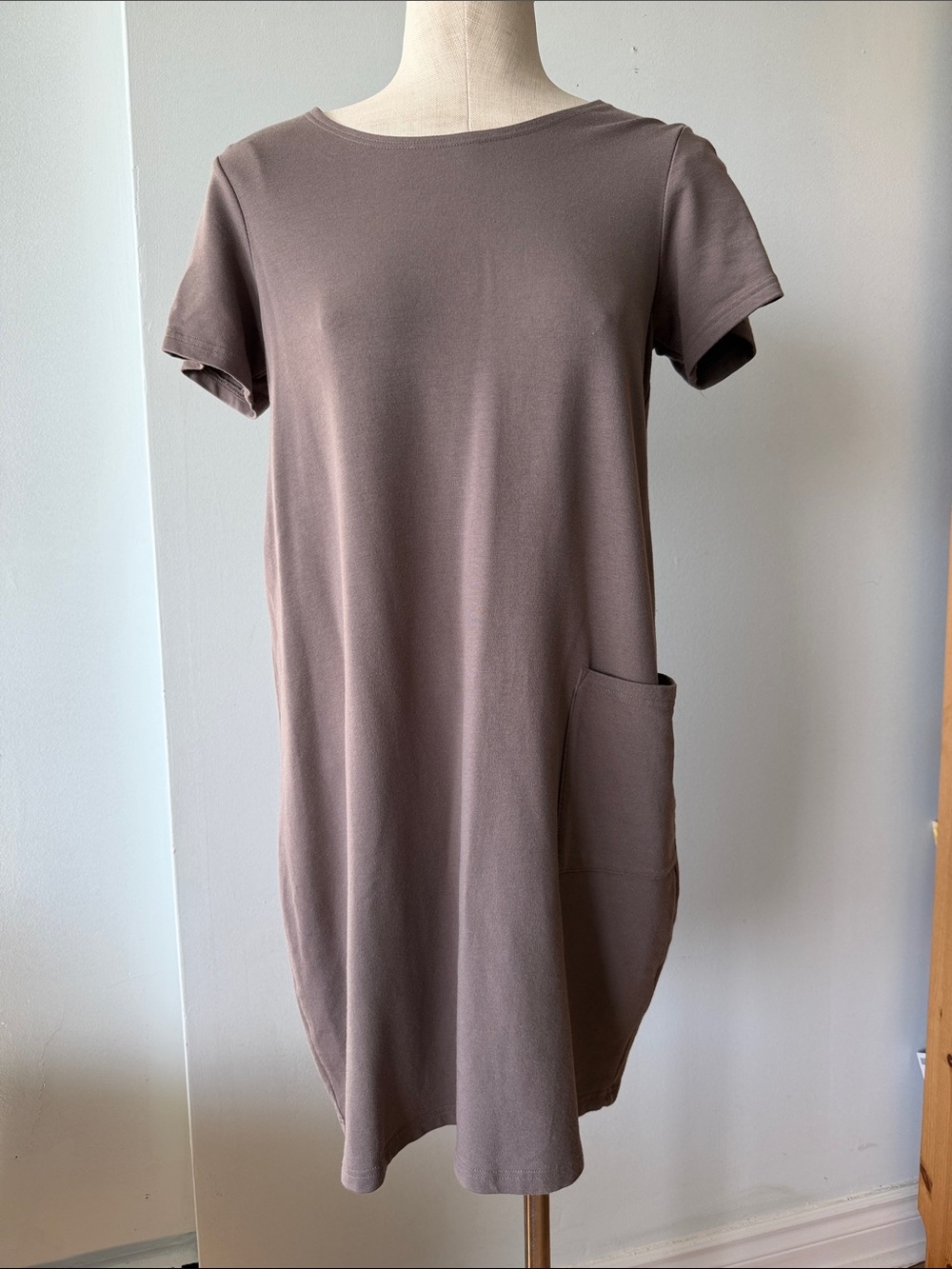 Gilmour Short Sleeve Pocket T-Shirt Dress — Taupe